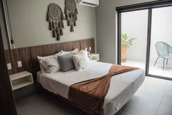 Cozy, First Floor Apartment with Patio | 1 BD | Tribu San Martín (102) - Image 1