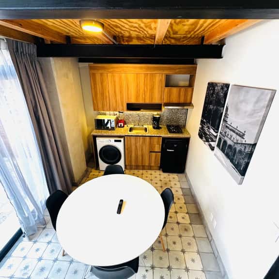 Leal Studio by Casa 8 - Image 1