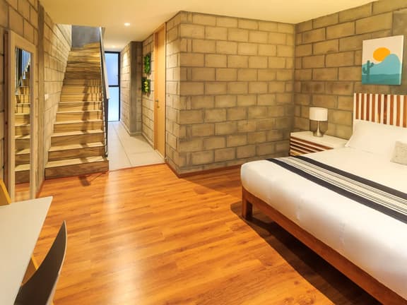 Deluxe Single Apartment with Patio - 204